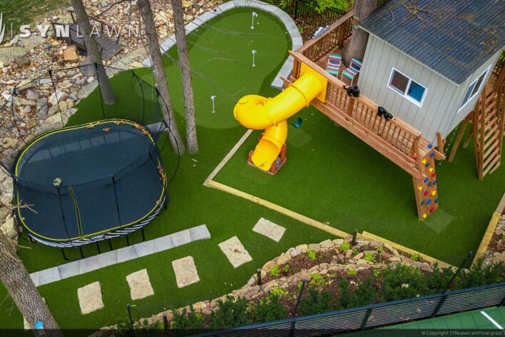 image of SYNLawn Maui HI residential backyard treehouse trampoline