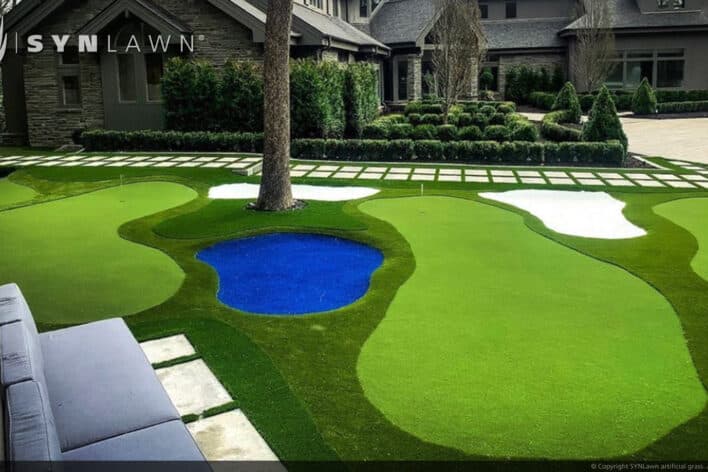 image of SYNLawn Maui HI residential frontyard golf putting greens